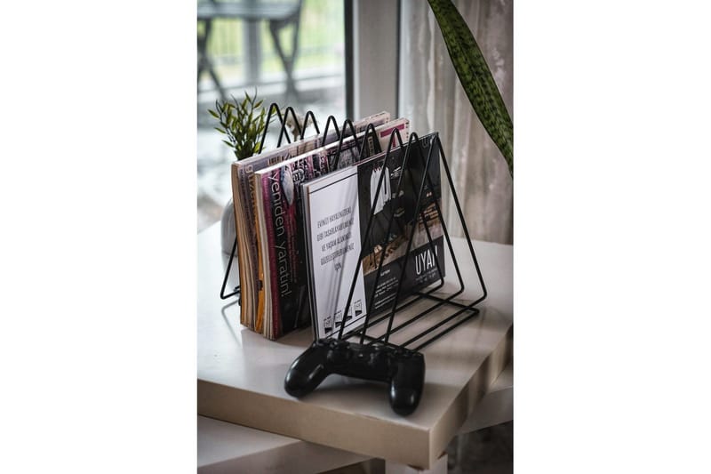 Horatio Tidningsställ 28x23 cm - Sort - Innredning - Dekorasjon - Pyntegjenstand - Pyntebok & coffee table book