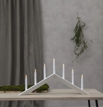 Arrow lysestake 69 cm - hvit - Innredning - Julepynt & helgedekorasjon - Julepynt & juledekorasjon