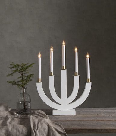 Eli lysestake 37 cm - hvit med gullmalt dekor - Innredning - Julepynt & helgedekorasjon - Julepynt & juledekorasjon