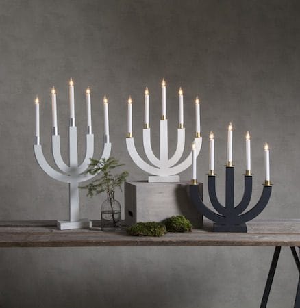 Eli lysestake 37 cm - hvit med gullmalt dekor - Innredning - Julepynt & helgedekorasjon - Julepynt & juledekorasjon