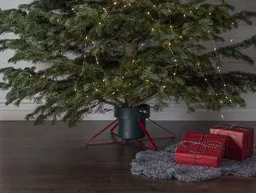 Granig juletrefot 57 cm - grønn/rød - Innredning - Julepynt & helgedekorasjon - Julepynt & juledekorasjon
