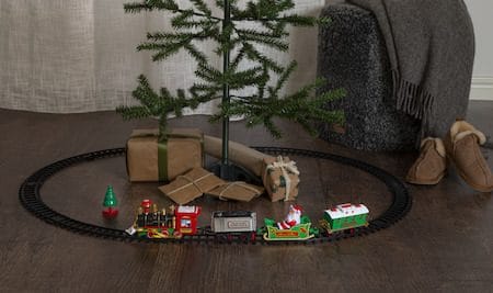 X-mas Train dekorativt sceneri 103 cm - Flerfarget - Innredning - Julepynt & helgedekorasjon - Julepynt & juledekorasjon - Juleengel & julefigur