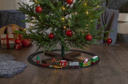 X-mas Train dekorativt sceneri 103 cm - Flerfarget - Innredning - Julepynt & helgedekorasjon - Julepynt & juledekorasjon - Juleengel & julefigur