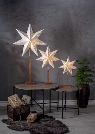 Karo Stjerne på fot 34 cm - Hvit og akasie - Innredning - Julepynt & helgedekorasjon - Julepynt & juledekorasjon