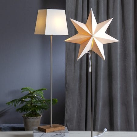 Moa fot, skjerm og stjerne 82 cm - hvit og eik - Innredning - Julepynt & helgedekorasjon - Julepynt & juledekorasjon