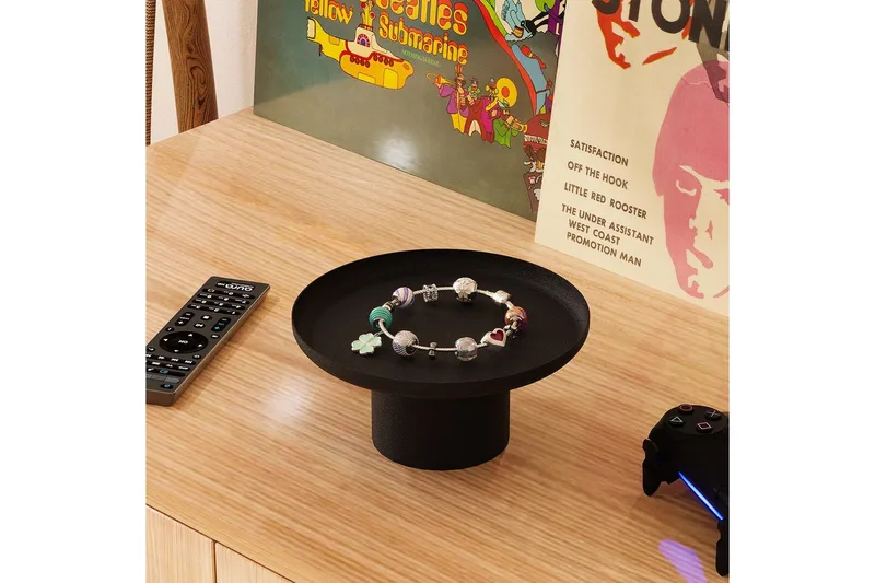 Dekorativt metalltilbehør Mirven Svart - Svart - Innredning - Lys & dufter - Lysestaker og lykter