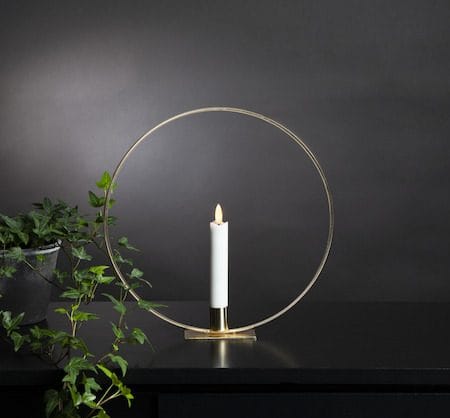 Flamme Ring innendørsdekorasjon 28,5 cm - messing/hvit - Innredning - Lys & dufter - Lysestaker og lykter - Kandelaber & lysestake bord