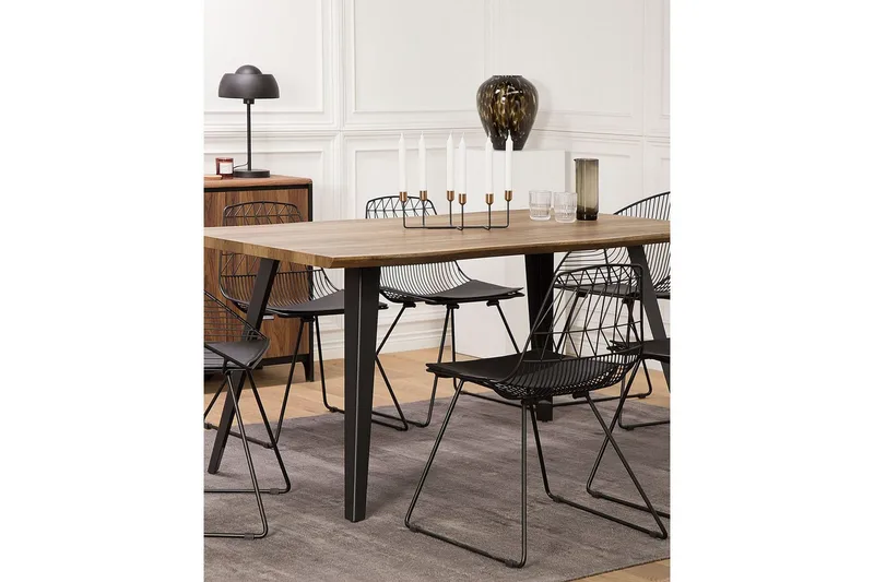 Ljusstake Beliani Bangka Black||GOLD - Innredning - Lys & dufter - Lysestaker og lykter - Kandelaber & lysestake bord