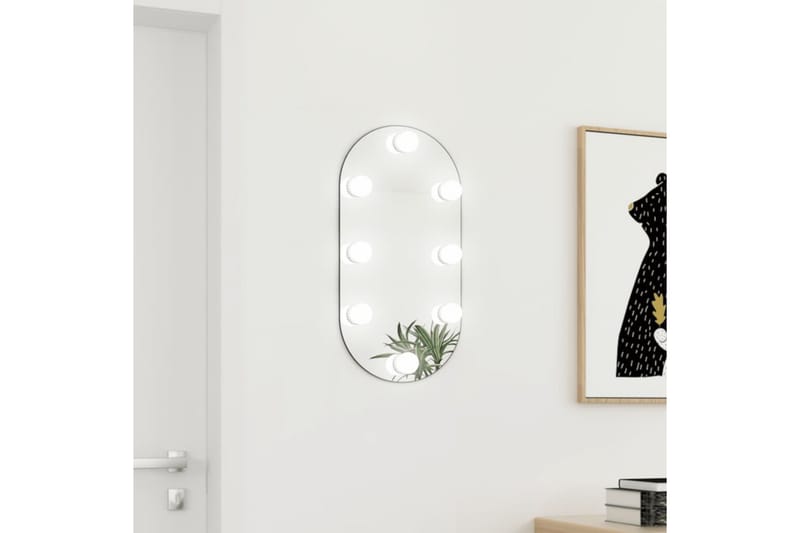 Speil med LED-lys 60x30 cm glass oval - Silver - Innredning - Speil - Veggspeil