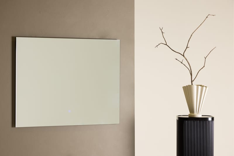 Bridgeport Veggmontert Speil 70x90 cm Sølv - Venture Home - Innredning - Speil - Veggspeil