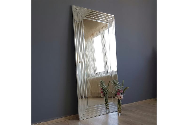 Garciamartinez Dekorasjonsspeil 130 cm - Sølv - Innredning - Speil - Veggspeil