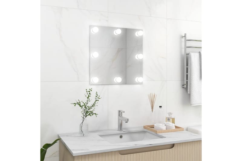 Veggspeil med LED-lys firkantet glass - Silver - Innredning - Speil - Veggspeil