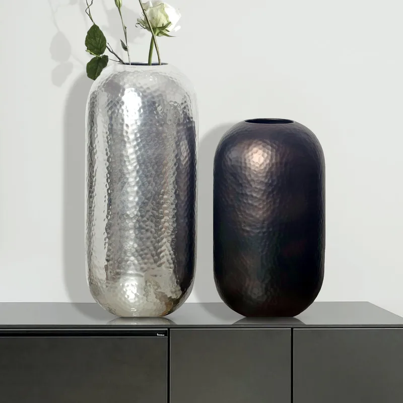 Corara Vase 46 cm Sett med 2 - Sølvfarget og svart bronse - Innredning - Vaser - Sylindervase