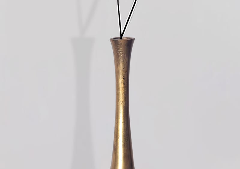Isloren Vase 100 cm - Gullfarget - Innredning - Vaser