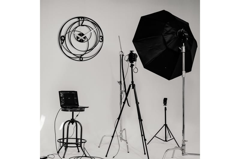 Achterdis Veggklokke Sirkler - Svart - Innredning - Veggdekorasjon - Veggklokke