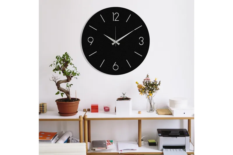 Trevwela - Svart - Innredning - Veggdekorasjon - Veggklokke