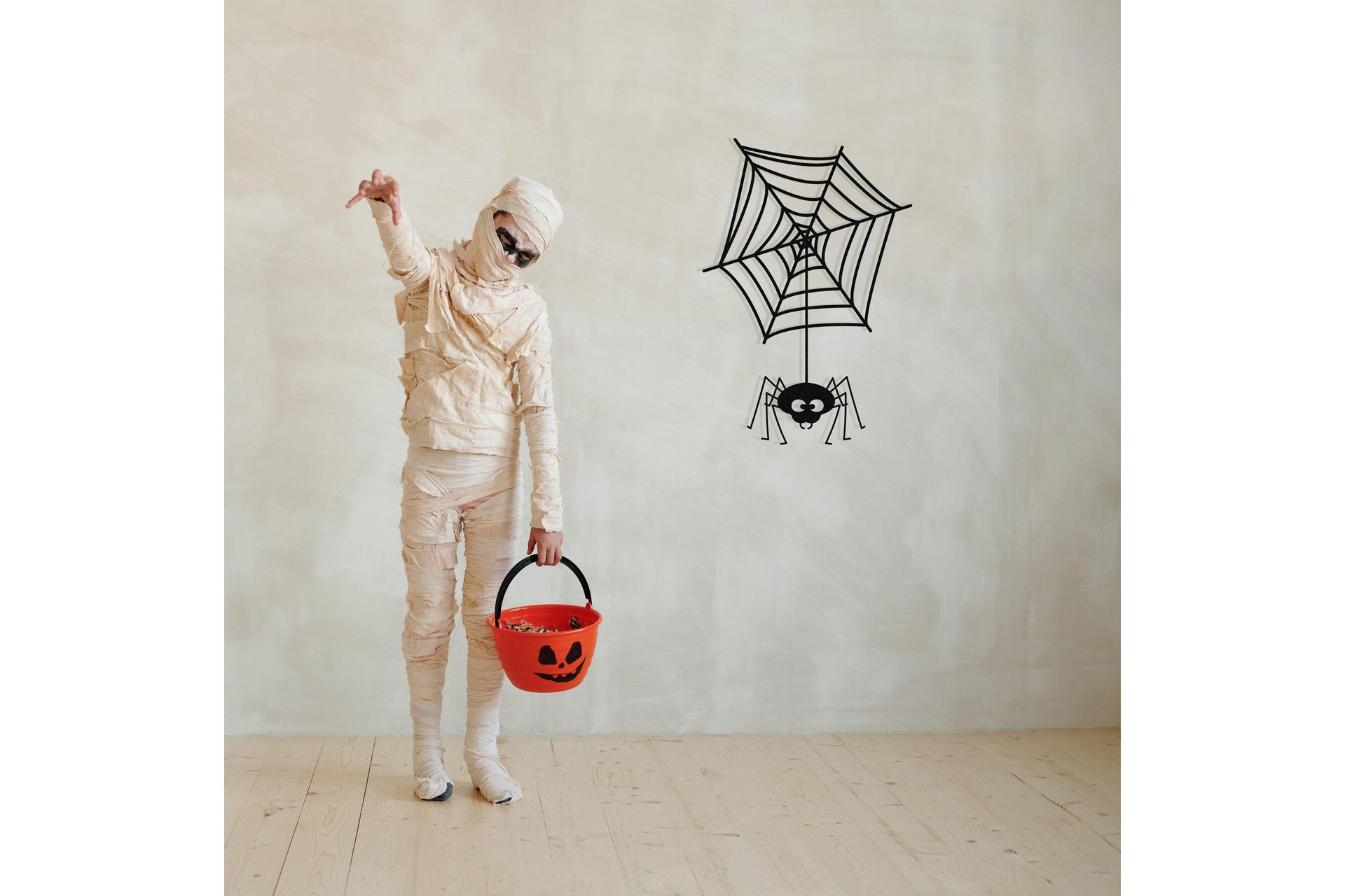 Halloween 13 Veggdekor - Svart - Innredning - Veggdekorasjon - Skilt - Metallskilt