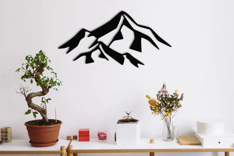 Mountain 1 Metal Veggdekor, Svart