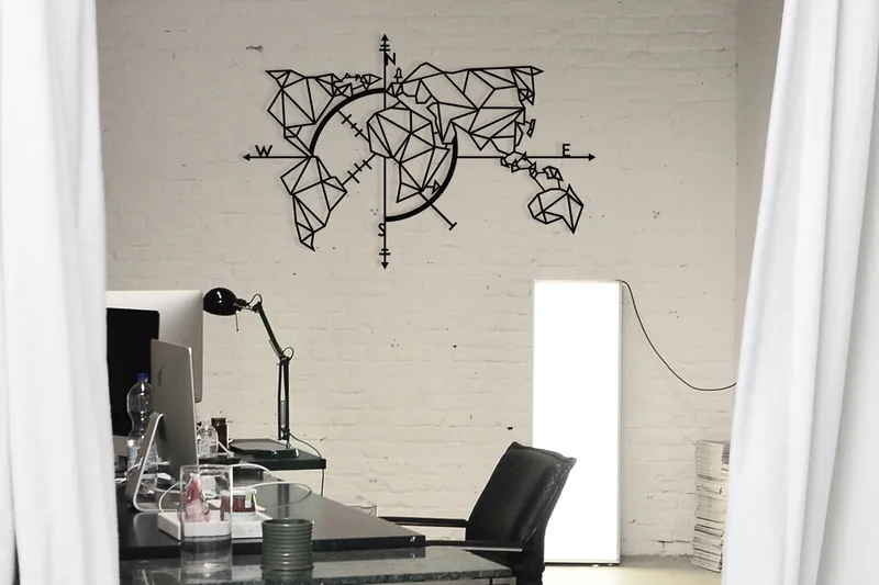 World Map Metal Decor 2 Veggdekor, Svart