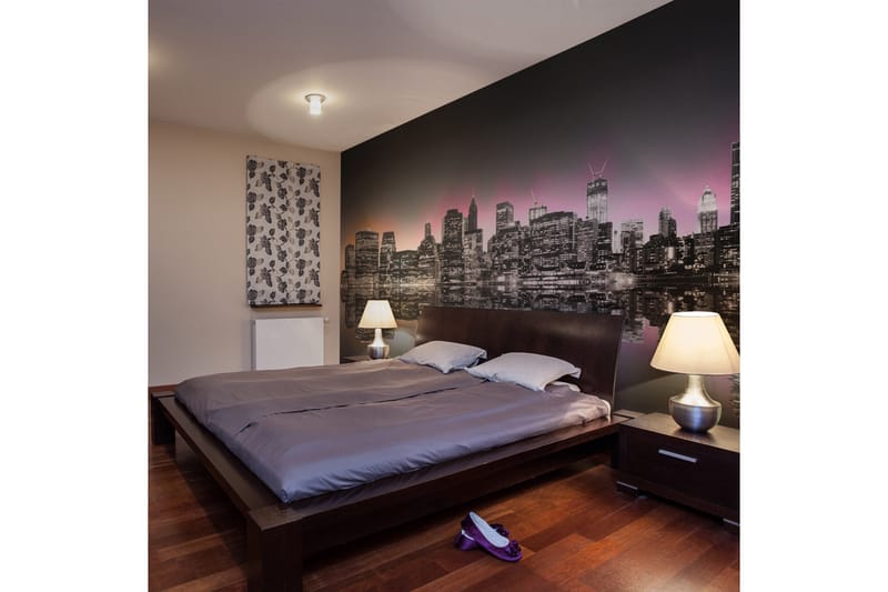 Fototapet Colorful Glow Over NYC 300x231 - Artgeist sp. z o. o. - Innredning - Veggdekorasjon - Tapeter - Fototapeter