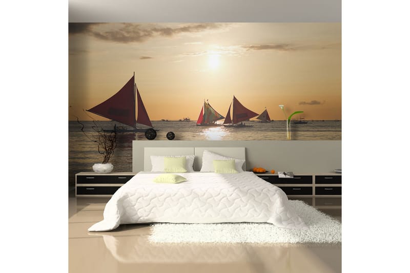 Fototapet Sailing Boats Sunset 300x231 - Artgeist sp. z o. o. - Innredning - Veggdekorasjon - Tapeter - Fototapeter