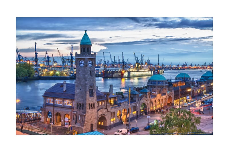 Fototapet St. Pauli Landing Stages 450x270 - Artgeist sp. z o. o. - Innredning - Veggdekorasjon - Tapeter - Fototapeter