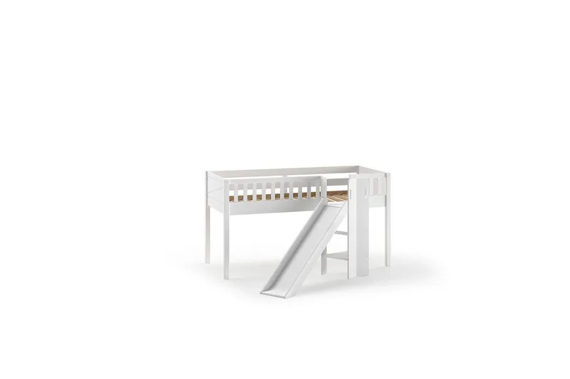 Halvhøy seng med sklie og matchende tekstilsett (lekgardin, tunnel og oppbevaringslommer) Scott Vår - Vår - Møbler - Barnemøbler - Barneseng & Juniorseng - Loftseng barn