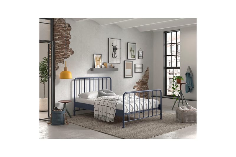 Seng Bronxx Blå, 140 x 200 cm - Blå, 140 x 200 cm - Møbler - Barnemøbler - Barneseng & Juniorseng