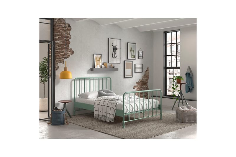 Seng Bronxx Olivengrønn, 140 x 200 cm - Olivengrønn, 140 x 200 cm - Møbler - Barnemøbler - Barneseng & Juniorseng