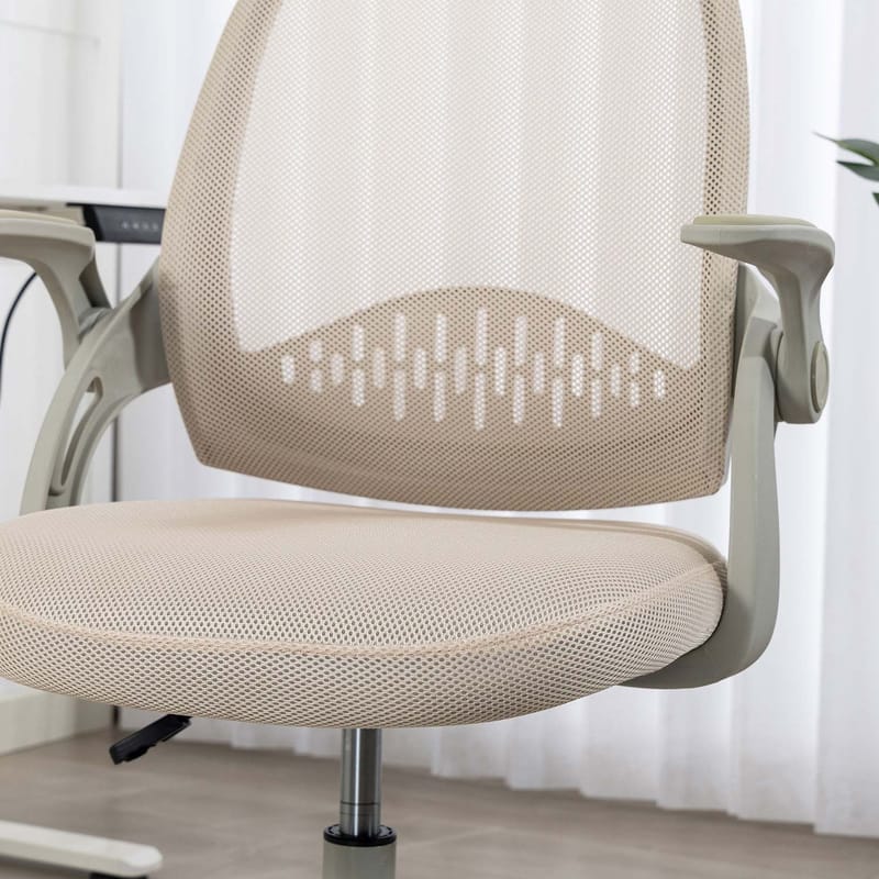 Barneskrivebordsstol HOME4YOU Emmy med fotskammel Beige - beige - Møbler - Barnemøbler - Barnestol - Skrivebordstol barn