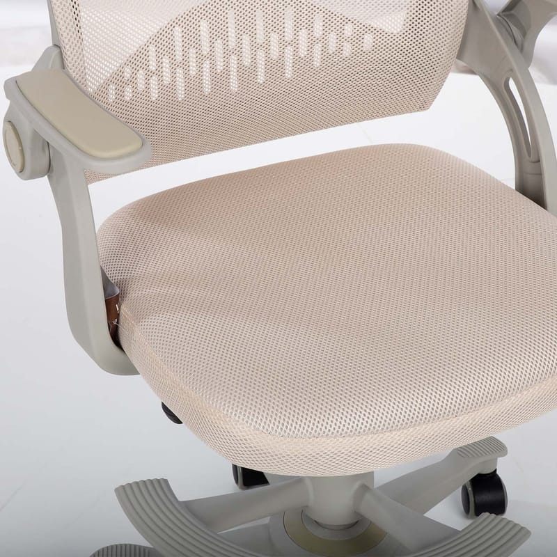 Barneskrivebordsstol HOME4YOU Emmy med fotskammel Beige - beige - Møbler - Barnemøbler - Barnestol - Skrivebordstol barn