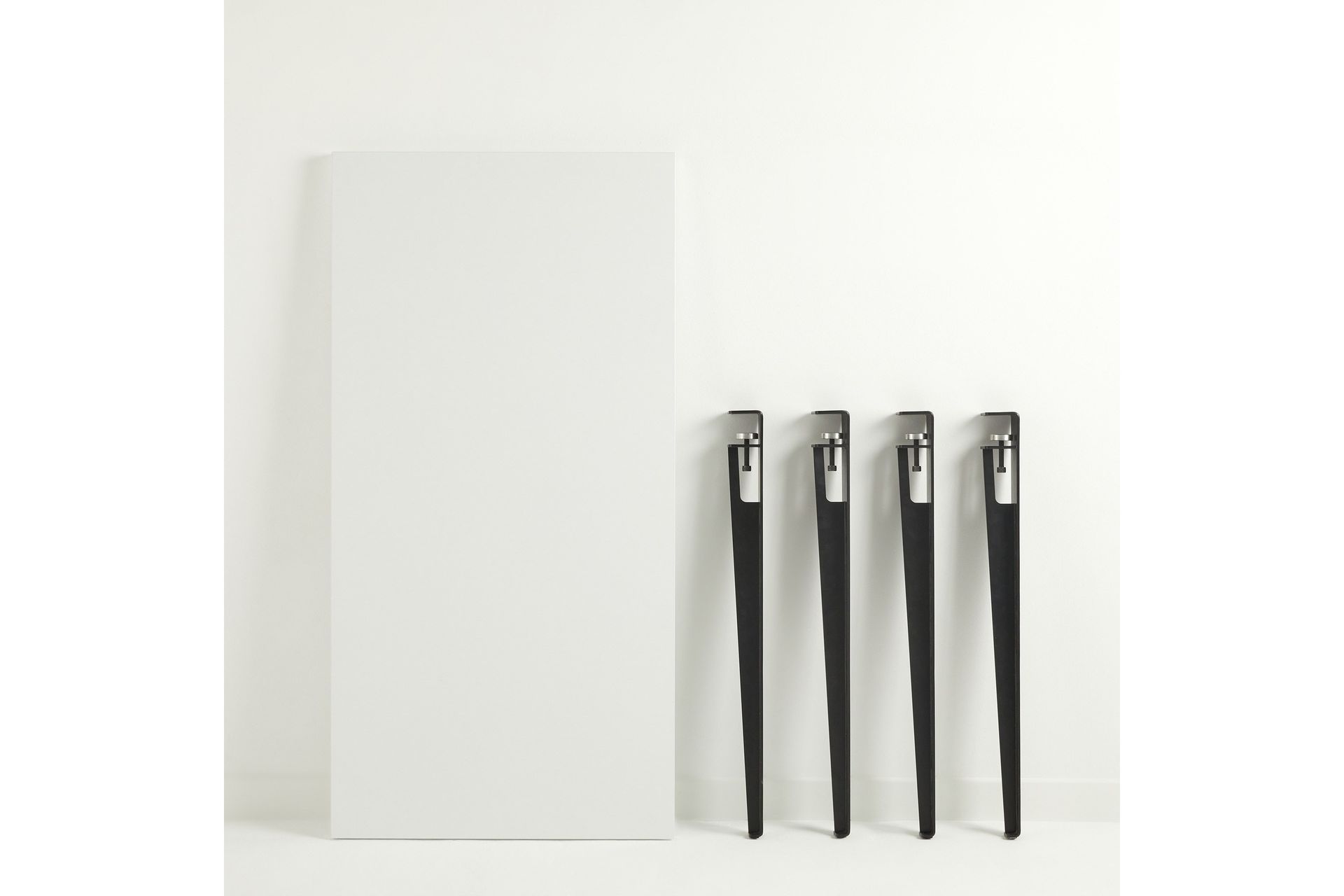 Eurotas Spisebord 120x60 cm Hvit/Svart - Hanah Home - Møbler - Bord - Spisebord & kjøkkenbord