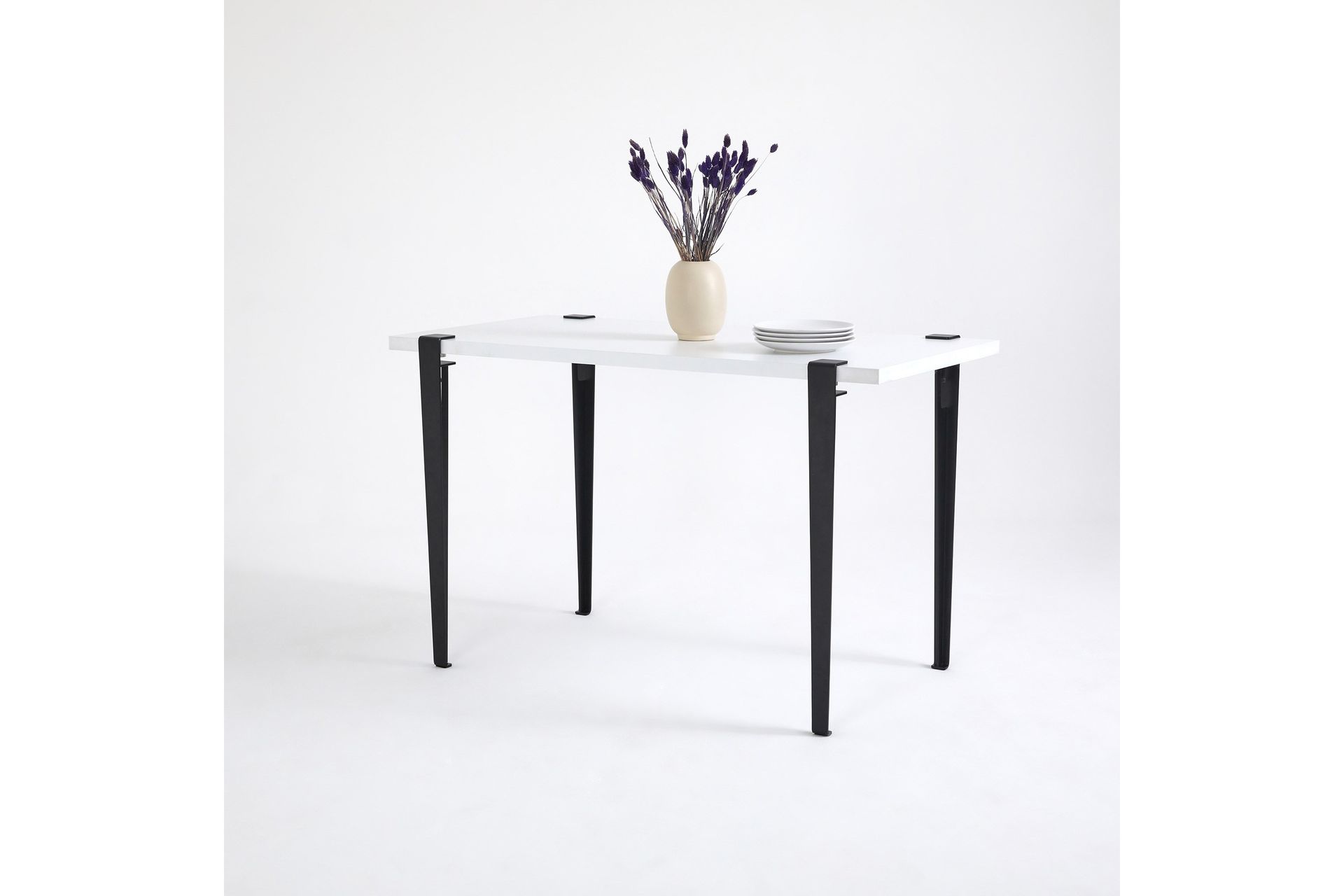 Eurotas Spisebord 120x60 cm Hvit/Svart - Hanah Home - Møbler - Bord - Spisebord & kjøkkenbord