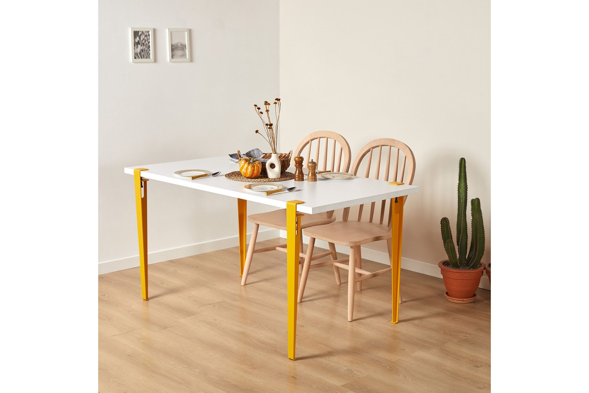 Eurotas Spisebord 120x60 cm Hvit/Gul - Hanah Home - Møbler - Bord - Spisebord & kjøkkenbord