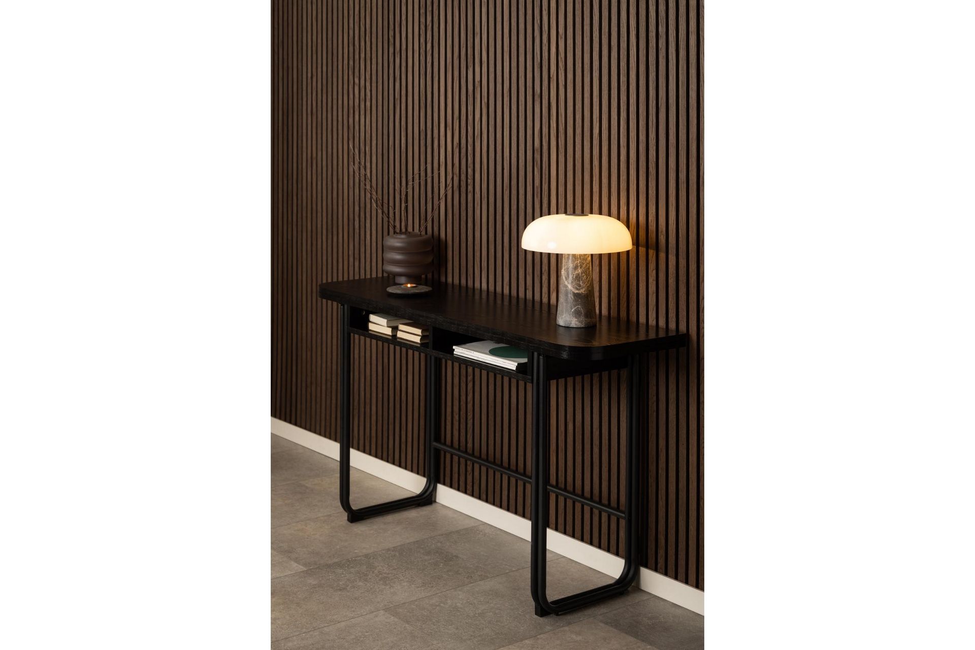 Alborga Spisebord 140 cm Rektangulært - Svart - Møbler - Bord - Spisebord & kjøkkenbord