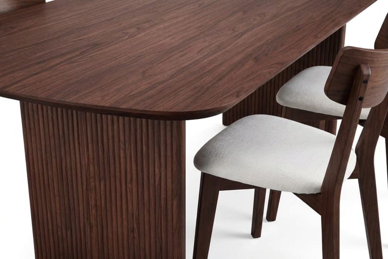 Alma spisegruppe 220 cm rektangulær i valnøtt med 6 Amelia spisestoler med pute - Valnøtt/beige - Møbler - Bord - Spisegrupper