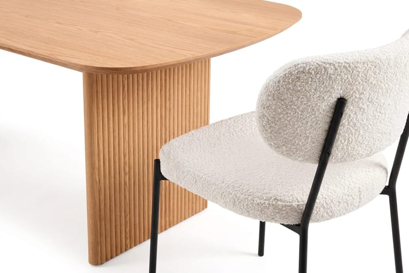 Alma spisegruppe rektangulær 220 cm eik med 6 Gemmiano spisestoler - Eik - Møbler - Bord - Spisegrupper