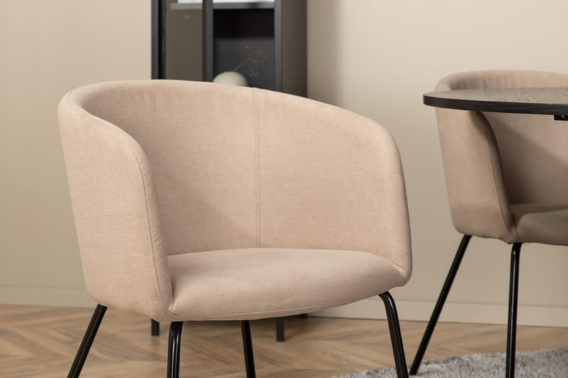 Bianca Spisebord 110 cm Rundt med 4 Berit Armstoler med armlener - Møbler - Bord - Spisegrupper