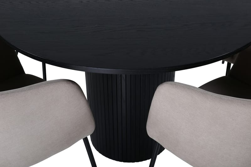 Bianca Spisebord 110 cm Rundt med 4 Berit Armstoler med armlener - Møbler - Bord - Spisegrupper
