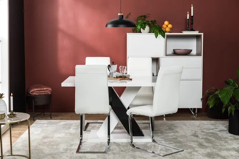 Cesi Spisegruppe 140 cm med 4 Cibus Stol - Hvit/Svart/Svart PU/Krom - Møbler - Bord - Spisegrupper