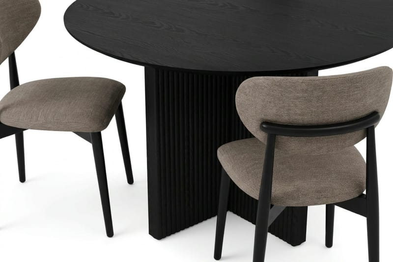 Edda spisegruppe rund 110 cm svart med 4 Molly spisestoler - Svart - Møbler - Bord - Spisegrupper