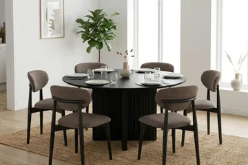 Edda spisegruppe rund 130 cm svart med 6 Molly spisestoler - Svartbeiset eik - Møbler - Bord - Spisegrupper