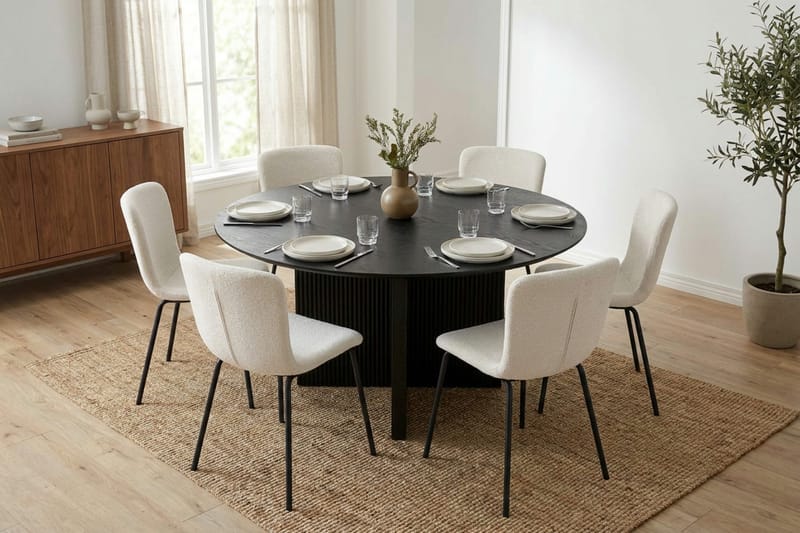 Edda spisegruppe rund 150 cm svart med 6 Katy spisestoler - Svart - Møbler - Bord - Spisegrupper