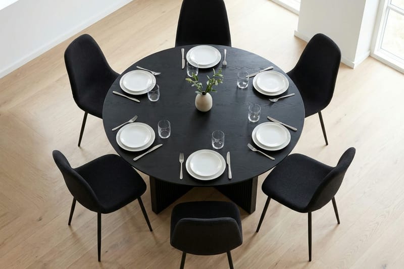 Edda spisegruppe rund 150 cm svart med 6 Nibe spisestoler - Svart - Møbler - Bord - Spisegrupper