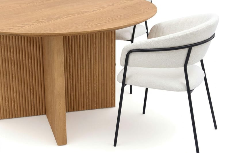 Edda spisegruppe rundt 130 cm eik med 6 Karol spisestoler - Eik - Møbler - Bord - Spisegrupper
