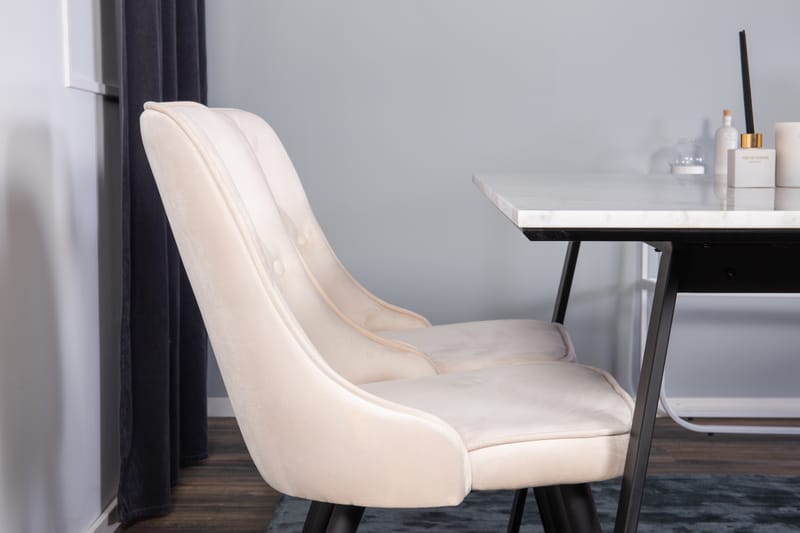 Estelle Spisegruppe 140 cm Rektangulær med 4 Velvet Stoler - Beige - Møbler - Bord - Spisegrupper
