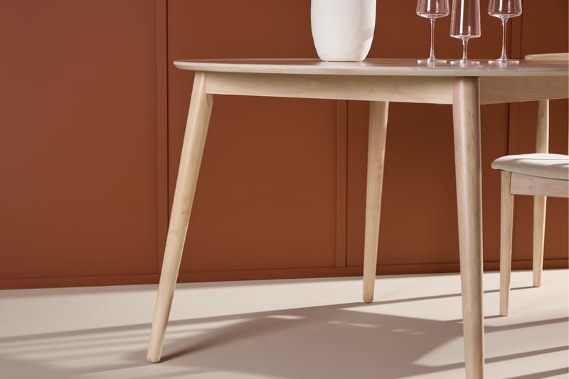 Flora Spisebord 120 cm Rundt - Hvitlasert - Møbler - Bord - Spisebord & kjøkkenbord