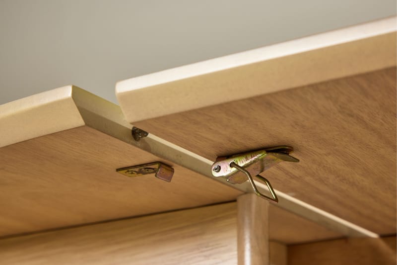 Gilda Spisebord 110 cm Rundt - Hvitlasert - Møbler - Bord - Spisebord & kjøkkenbord