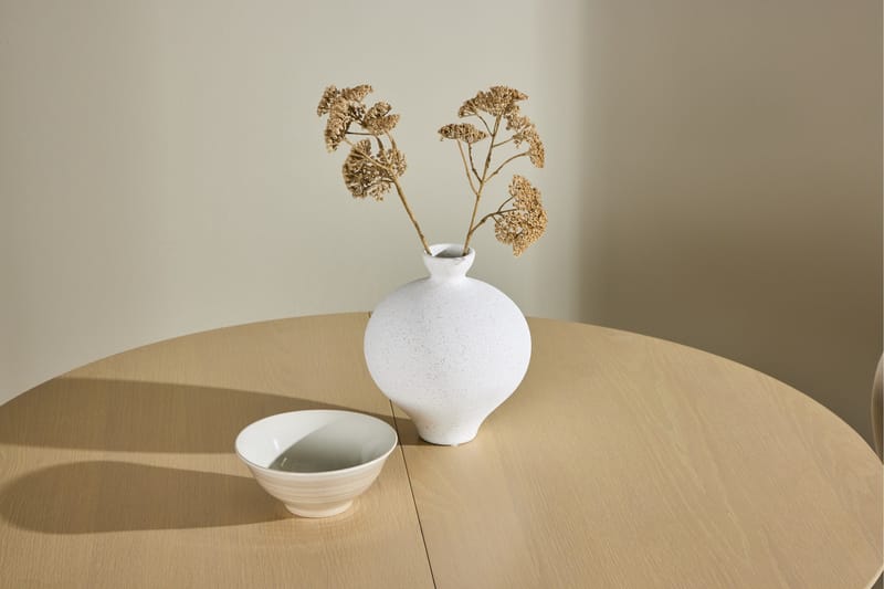 Gilda Spisebord 110 cm Rundt - Hvitlasert - Møbler - Bord - Spisebord & kjøkkenbord