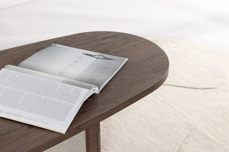 Grönvik ovalt sofabord 130 × 65 cm - Mørkebrun/valnøtt/tre - Møbler - Bord - Sofabord